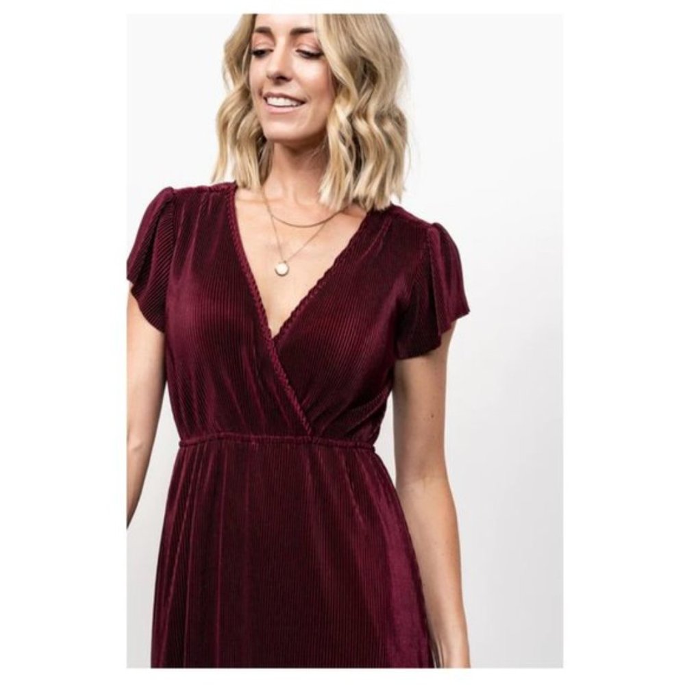 Baltic Born Pleated Fit and Flare Flowy Formal Long Maxi Dress in Mulberry